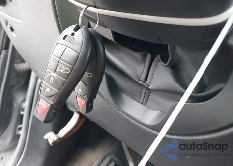 2012 Jeep Grand Cherokee Overland из США, поврежденный, VIN 1C4RJFCT4CC250339